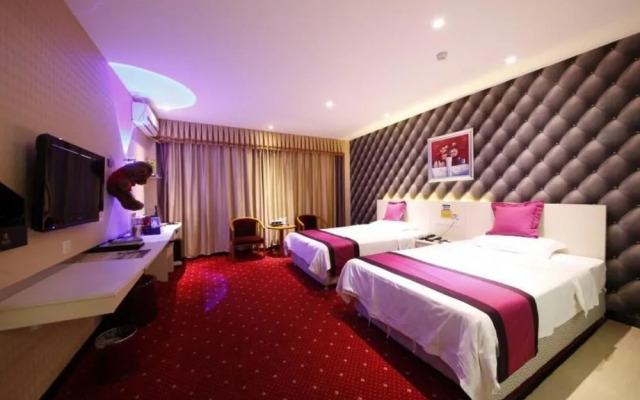 Hechi Shuntai Hotel