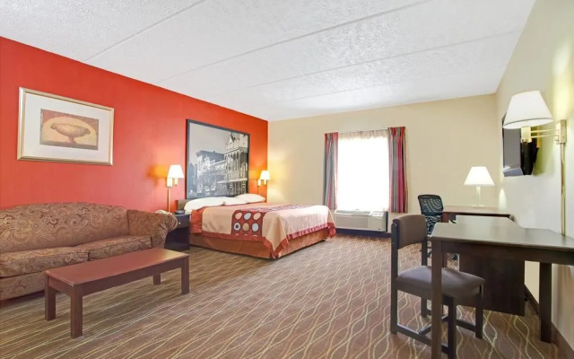 Super 8 Canton
