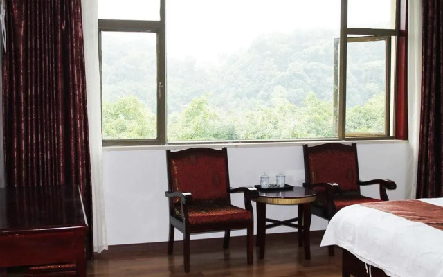 Mount Emei Xianhelou Hotel