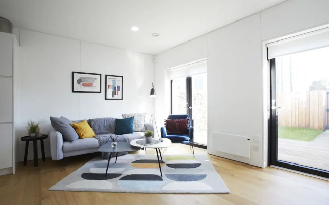 Stylish modern home in Manchester city centre with parking
