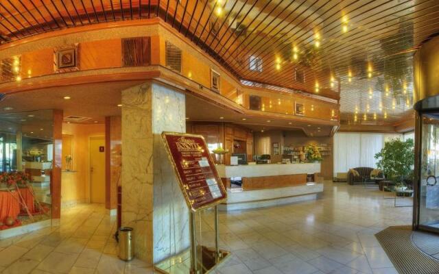 Отель Marienburger Bonotel Германия, Кёльн - отзывы, цены и фото номеров - забронировать отель Marienburger Bonotel онлайн вид на фасад