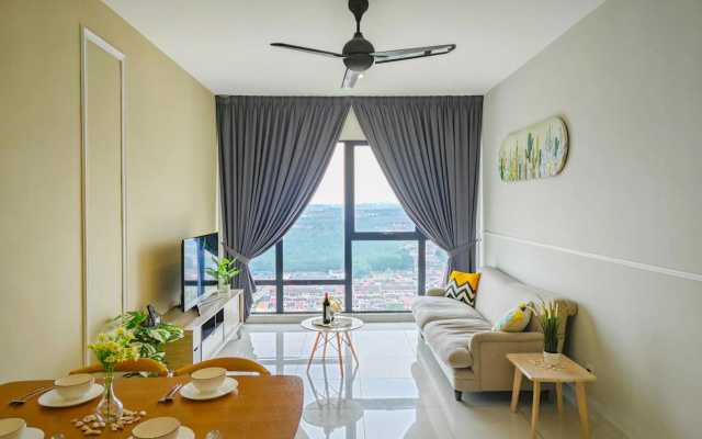 The Seasons*2BR WIFI, near KSL, Mid Valley, CIQ