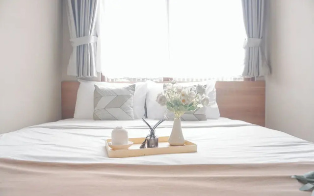 Comfortable Studio Room at LRT City Jatibening