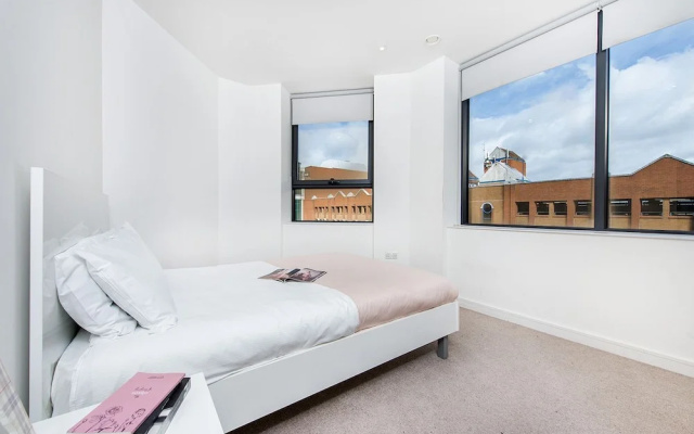 Stylish & Chic 1BR apartment in Harrow
