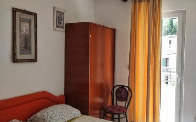 Apartments Gvozdenović