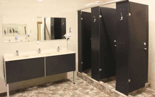 Can Pansiyon Apart - Caters to Men - Hostel