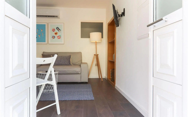 Benfica Apartments I by Homing