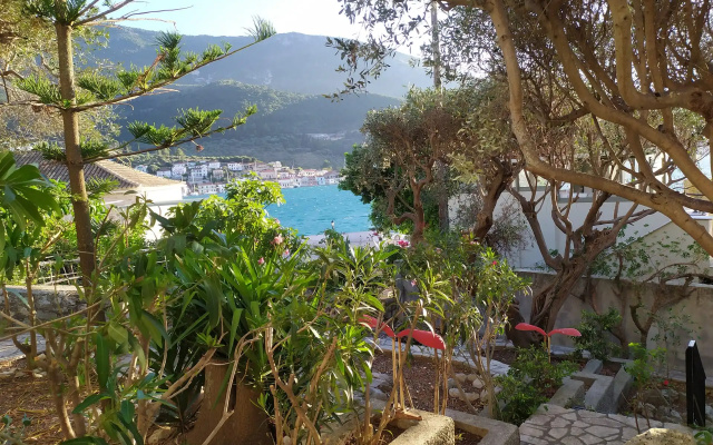 Dioskouroi Hotel And Apartments