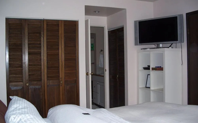 Tall Trees Bed & Breakfast