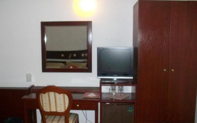 Hotel Consul