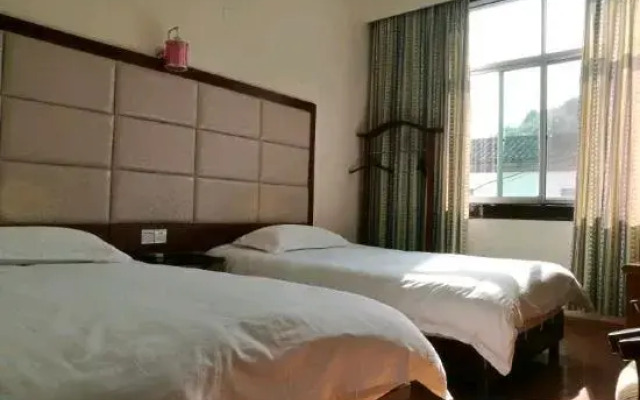 Qinghua Hostel