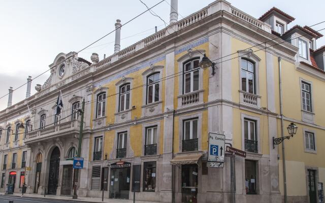 Отель Palácio Camões - Lisbon Serviced Apartments Португалия, Лиссабон - отзывы, цены и фото номеров - забронировать отель Palácio Camões - Lisbon Serviced Apartments онлайн вид на фасад