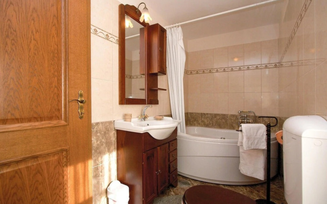 Beautiful Home in Krnica With Wifi and 2 Bedrooms