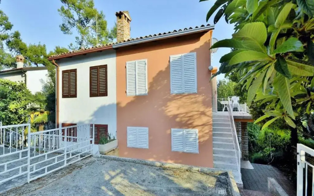 Apartments Miro 636