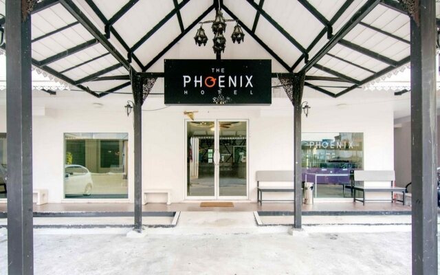 The Phoenix Hotel Bangkok вид на фасад