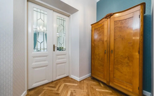 Krakow Royal Apartment
