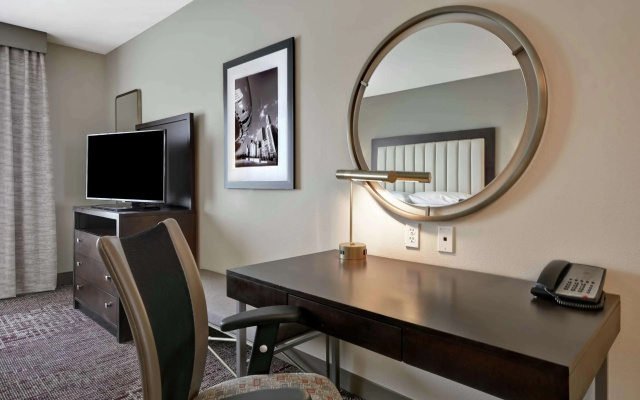 DoubleTree by Hilton Chicago Midway Airport