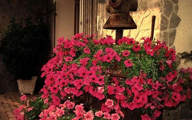 Отель Agriturismo Nonno Tobia Аджерола вид на фасад