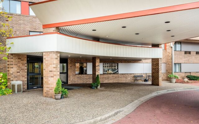 Отель Quality Inn & Suites Mall Of America - Msp Airport Блумингтон вид на фасад