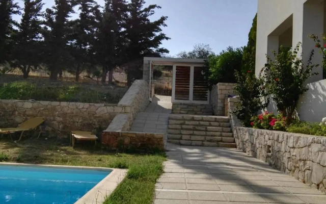 Adhili Residence