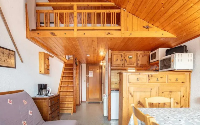 Studio in Saint-sorlin Near Ski Slopes