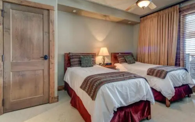 Edgemont 2305 - Luxury Ski-in Ski-out Condo