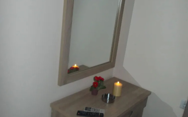 Maria Dina Studios