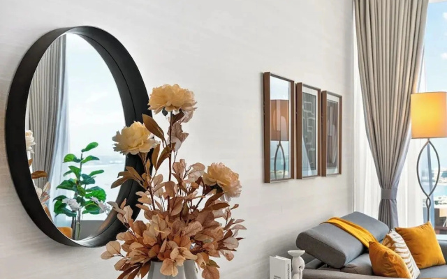 Palm Tower Palm Jumeirah By DVH Luxe