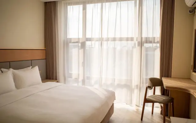 Shanghai Joyful Star Hotel