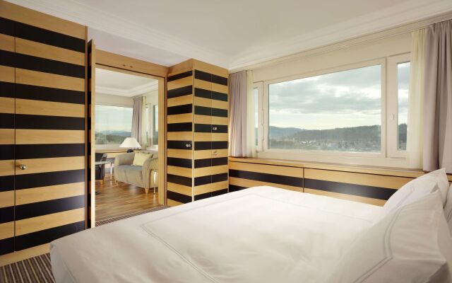 Отель Swissotel Zurich комната для гостей