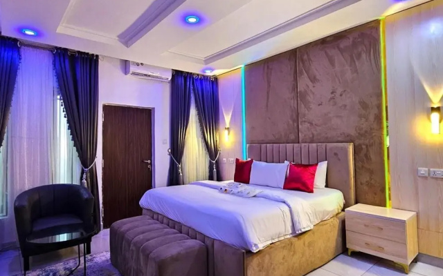 2 Bed Apartment 2 - Cosy Benin City Escape