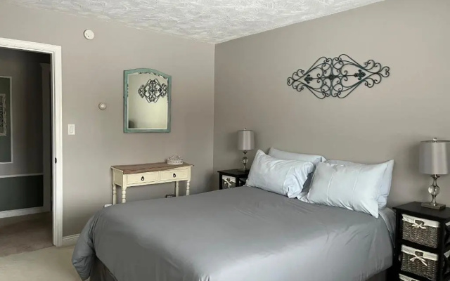 Sunny Shuswap B&B