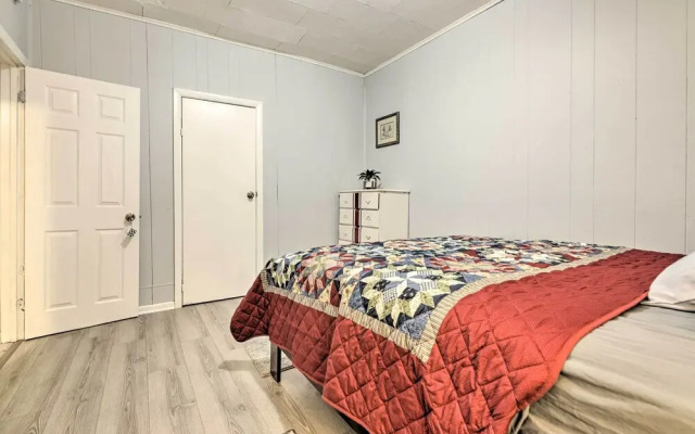 Springfield Vacation Rental: 1 Mi to Downtown