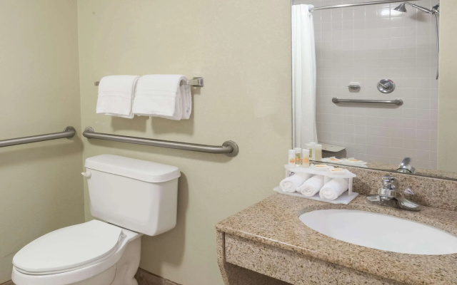 Days Inn by Wyndham Selma