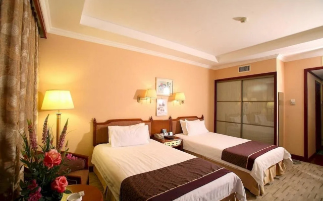 Golden Harbor Hotel