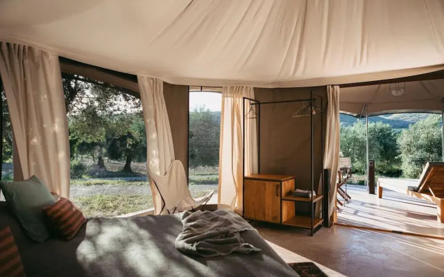 IUTA Glamping & Farm