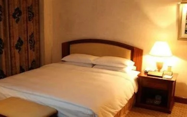 Lintong Grand Hotel - Lingcang