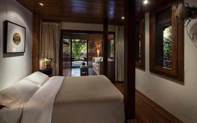 Chandra Residence