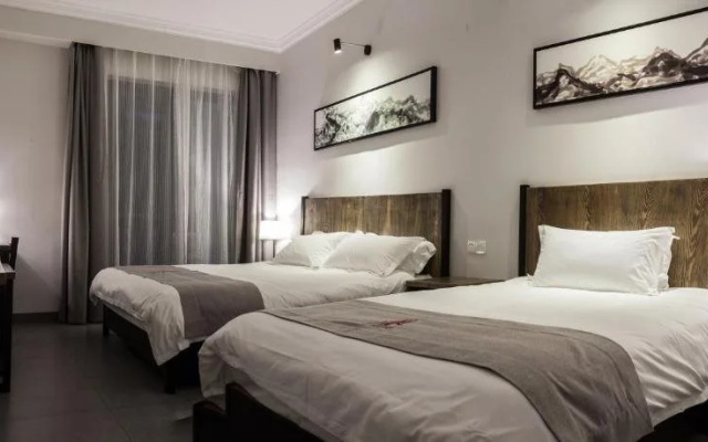 Lancy Inn