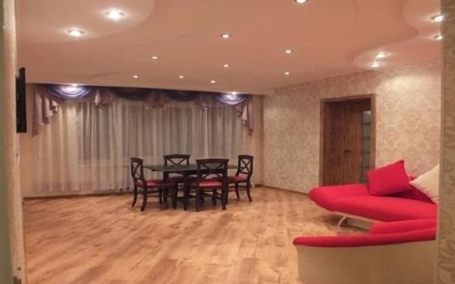 Apartment on Zamkovaya 12