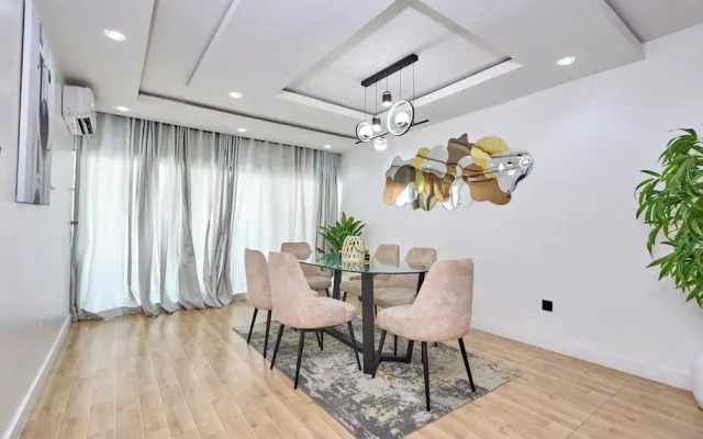 Top Loft 3 Bed   Penthouse Apartment