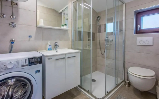 Apartment Anton RI 31 pax