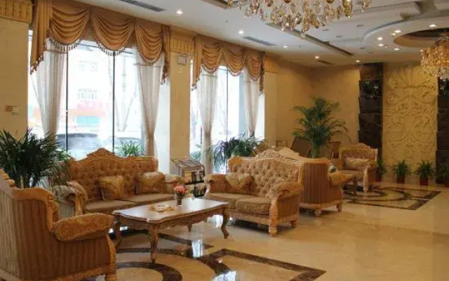 Universal House Haiyi Hotel