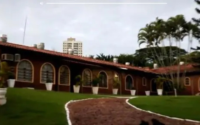 Hostel SLG