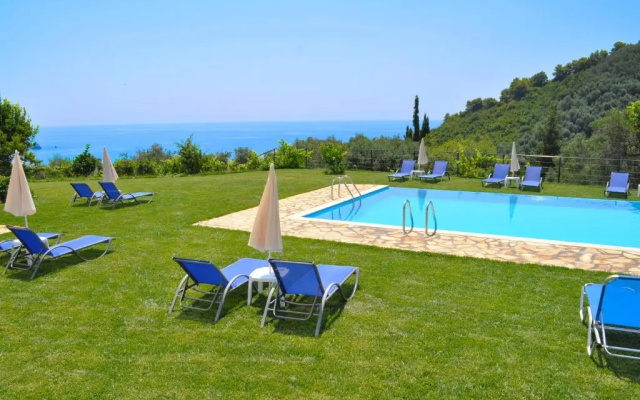 Studio Apartments Escape, Swimming Pool by Pelekas Beach
