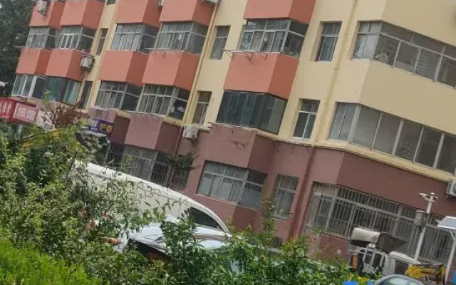 Huibin Apartment