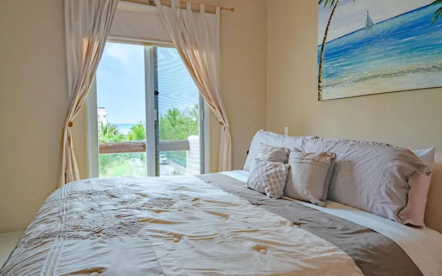 Condo Sol 6 - 3 Bedroom Condo Only 1 Block from Coco Beach - At Luna Maya Condos