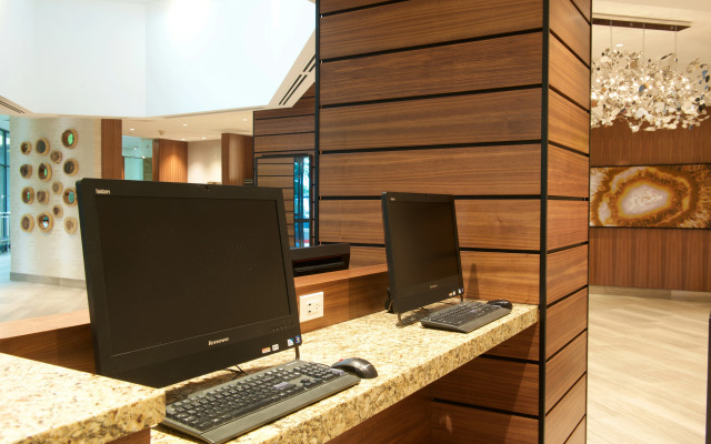 Embassy Suites by Hilton Portland Tigard