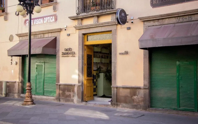 Hotel Patio Zaragoza