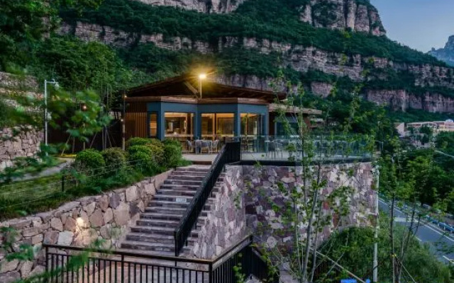 Trip.com Group Country Retreats (Henan Anyang Linzhou Shibanyan)